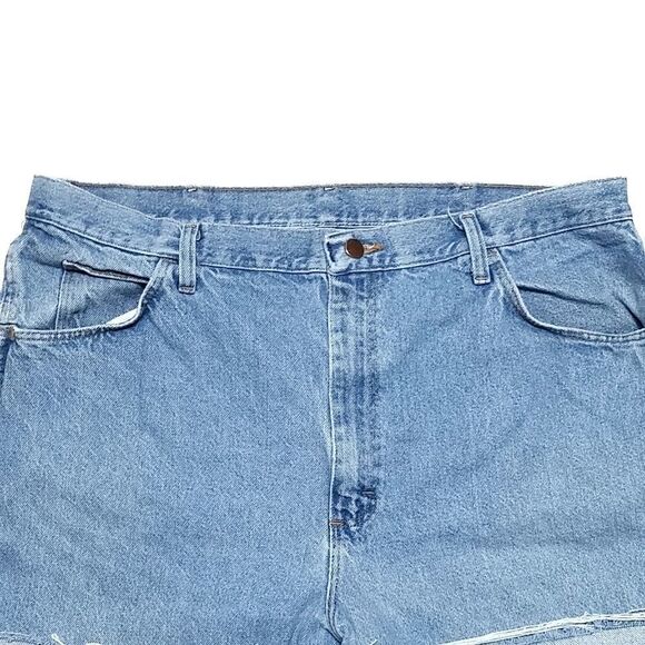 VINTAGE Rustler Light Wash High Rise Daisy Dukes - Picture 4 of 9